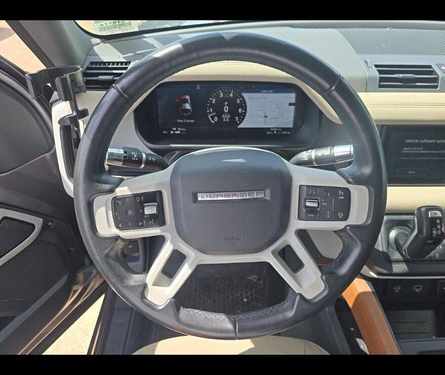 Used 2020 Land Rover Defender 110 SE AWD/4WD image 4