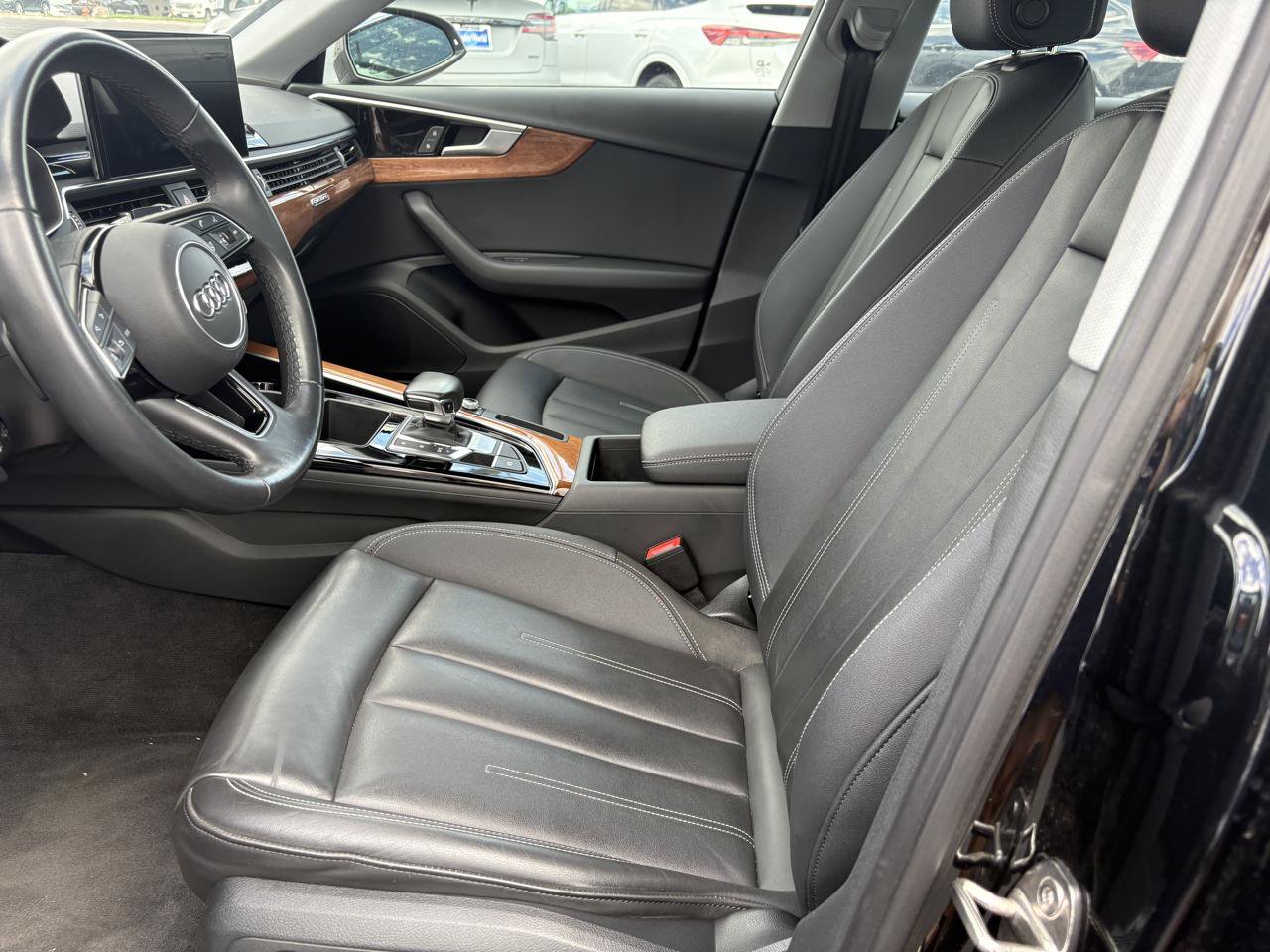 Used 2023 Audi A4 2.0T Premium w/ Convenience Package AWD/4WD image 10