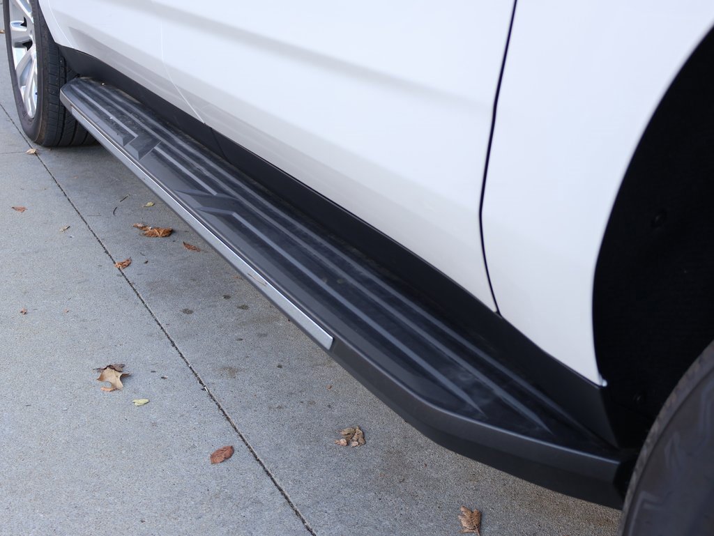 New 2025 Chevrolet Suburban Premier w/ Sun And Tow Package image 10