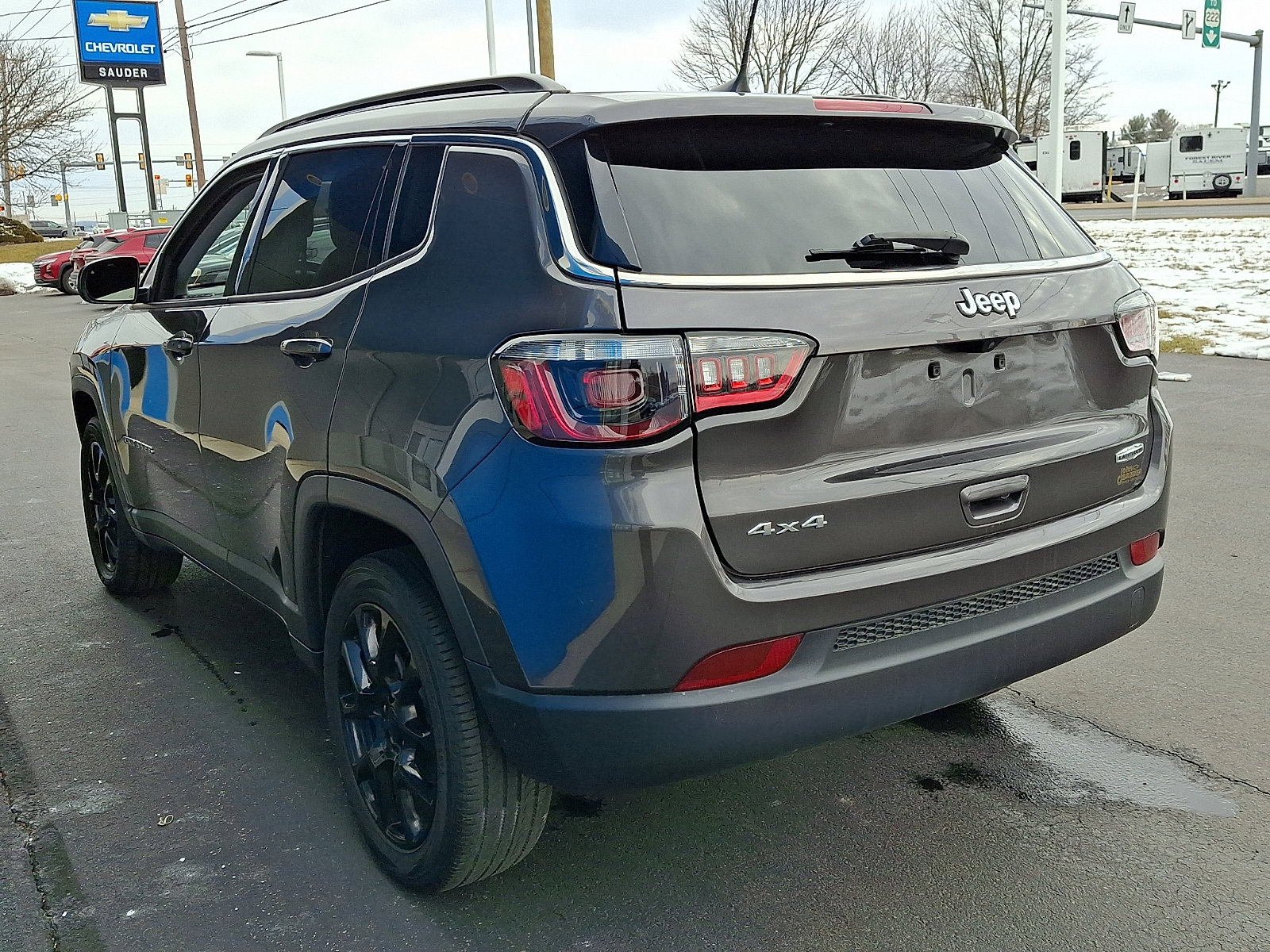 Used 2022 Jeep Compass Latitude image 4