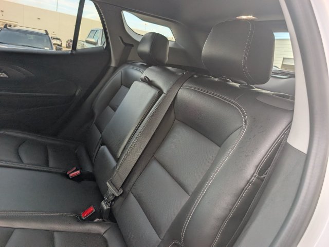 Used 2024 GMC Terrain SLT FWD image 26
