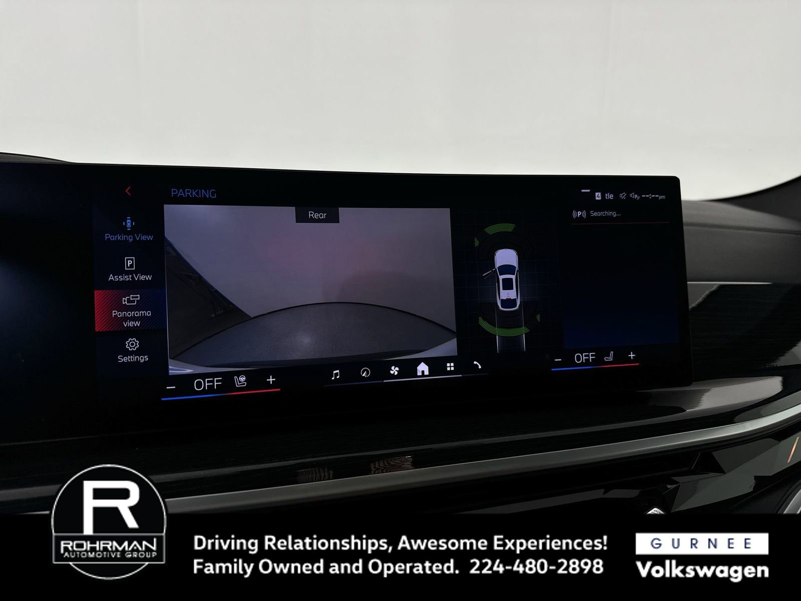 Used 2024 BMW X6 M60i w/ Executive Package image 9