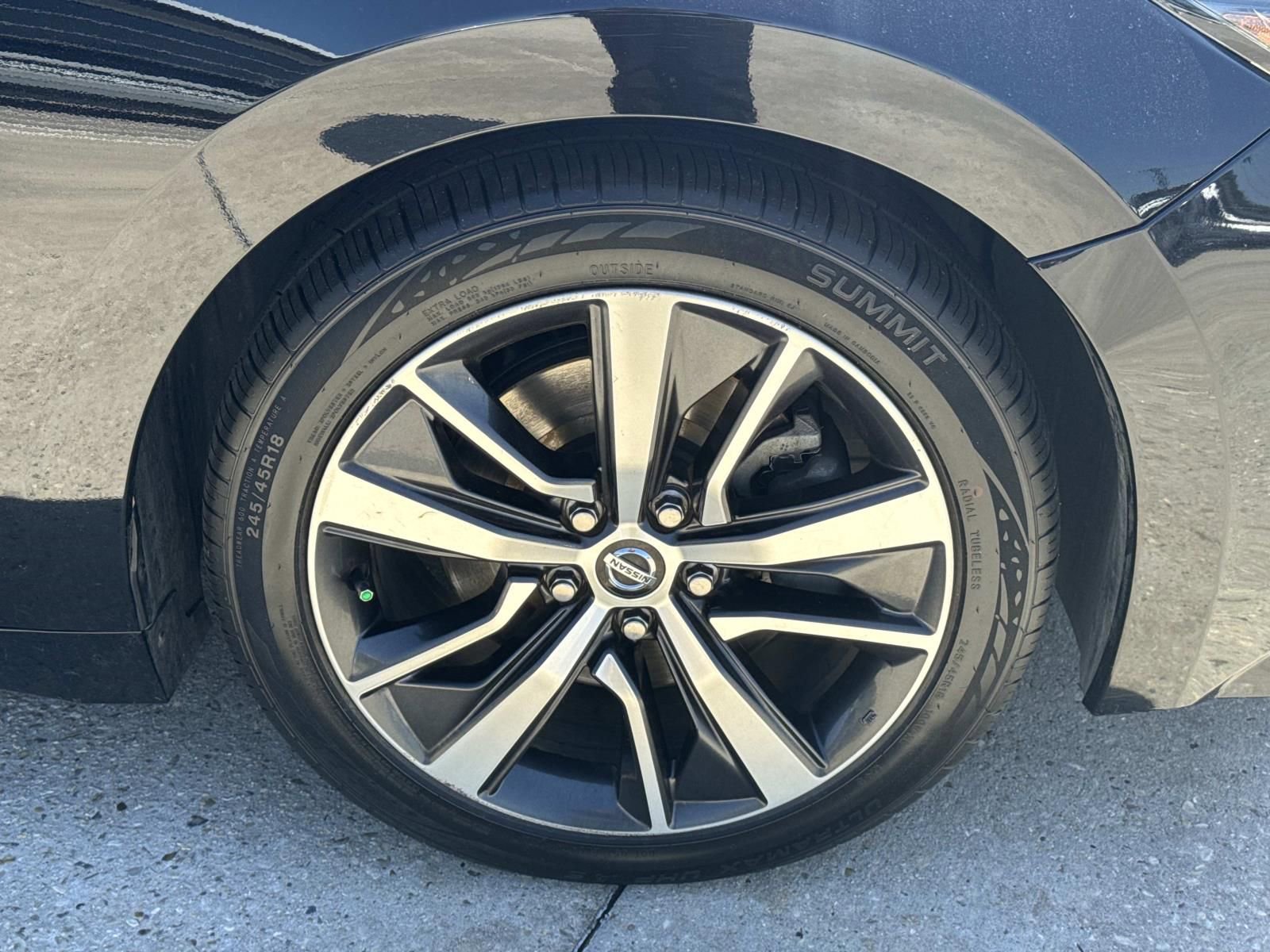 Used 2019 Nissan Maxima 3.5 SL w/ Floor Mat Group image 4