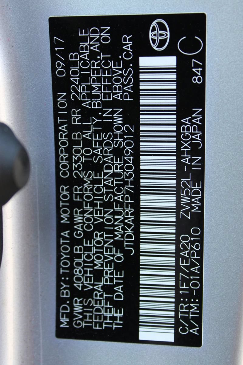 Used 2017 Toyota Prius Prime Advanced FWD image 8