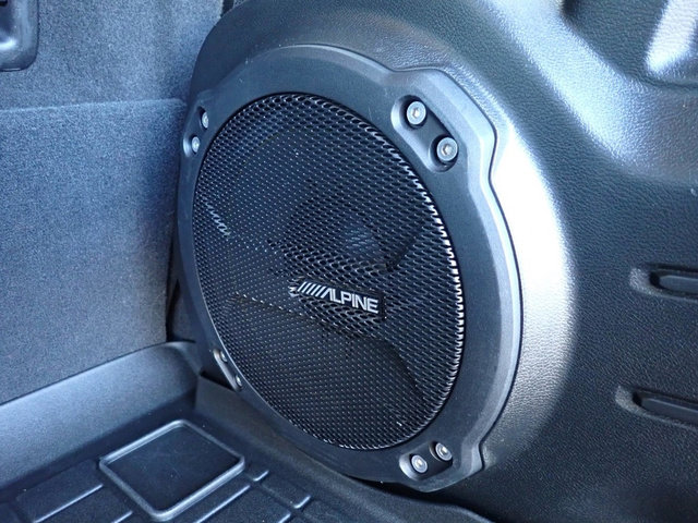 Used 2018 Jeep Wrangler Unlimited Rubicon w/ Dual Top Group image 7