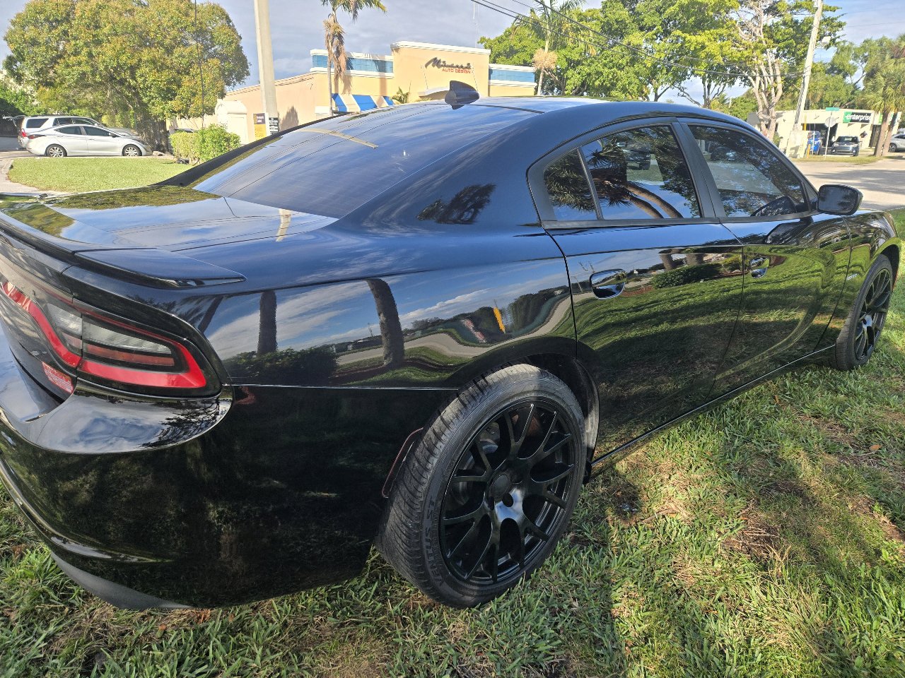 Used 2016 Dodge Charger R/T image 7