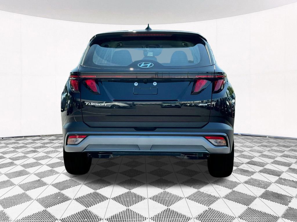 New 2025 Hyundai Tucson SE image 9