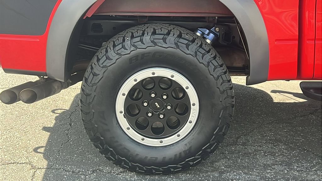 Used 2014 Ford F150 Raptor w/ Equipment Group 801A Luxury image 7