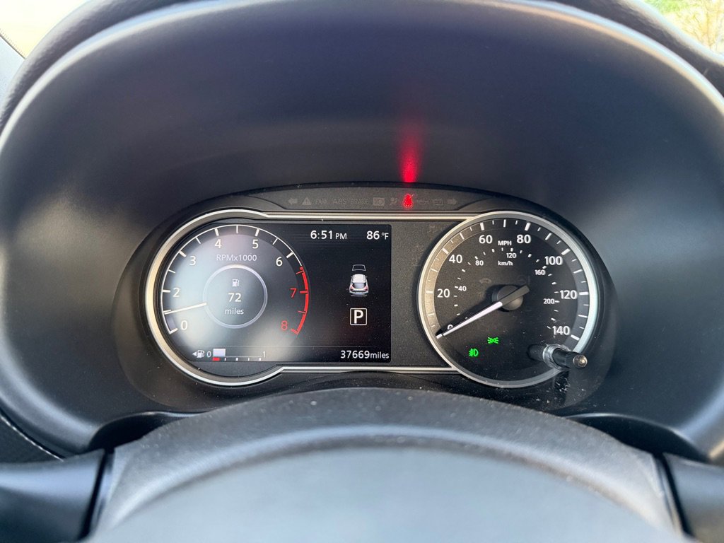 Used 2019 Nissan Kicks SV image 13