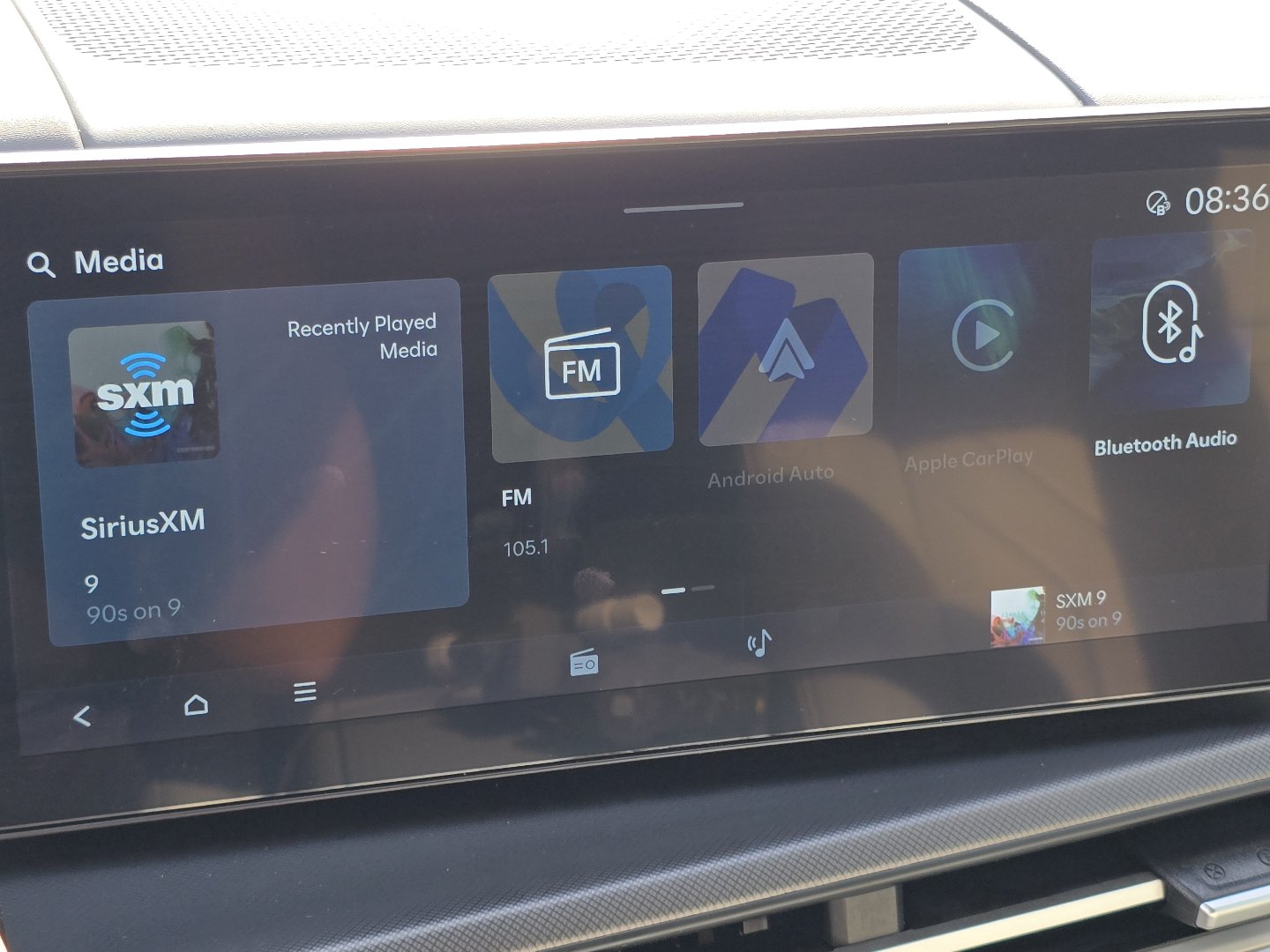 Used 2025 Hyundai Santa Fe SEL AWD/4WD image 6