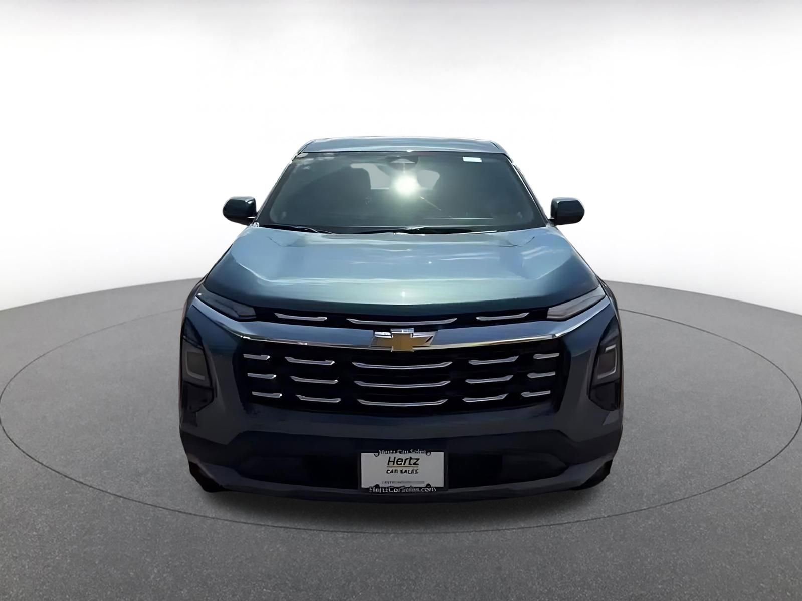 Used 2025 Chevrolet Equinox LT AWD/4WD image 4