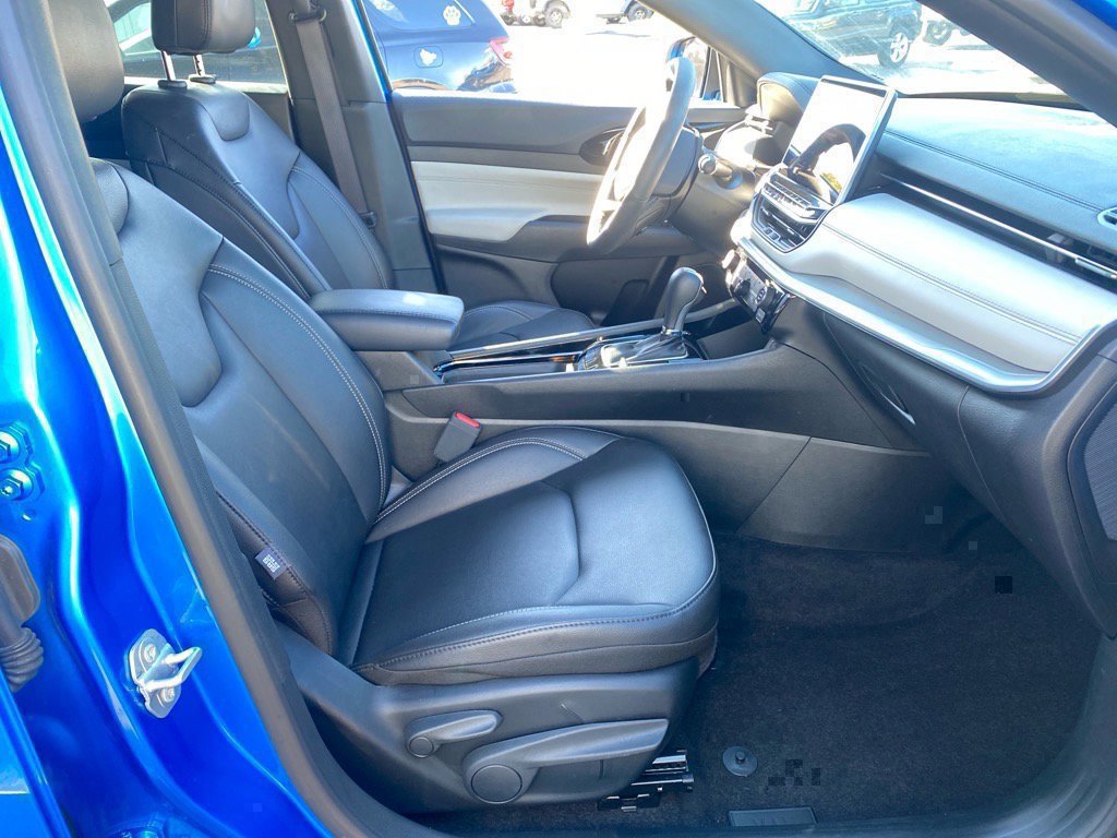 Used 2025 Jeep Compass Limited image 27