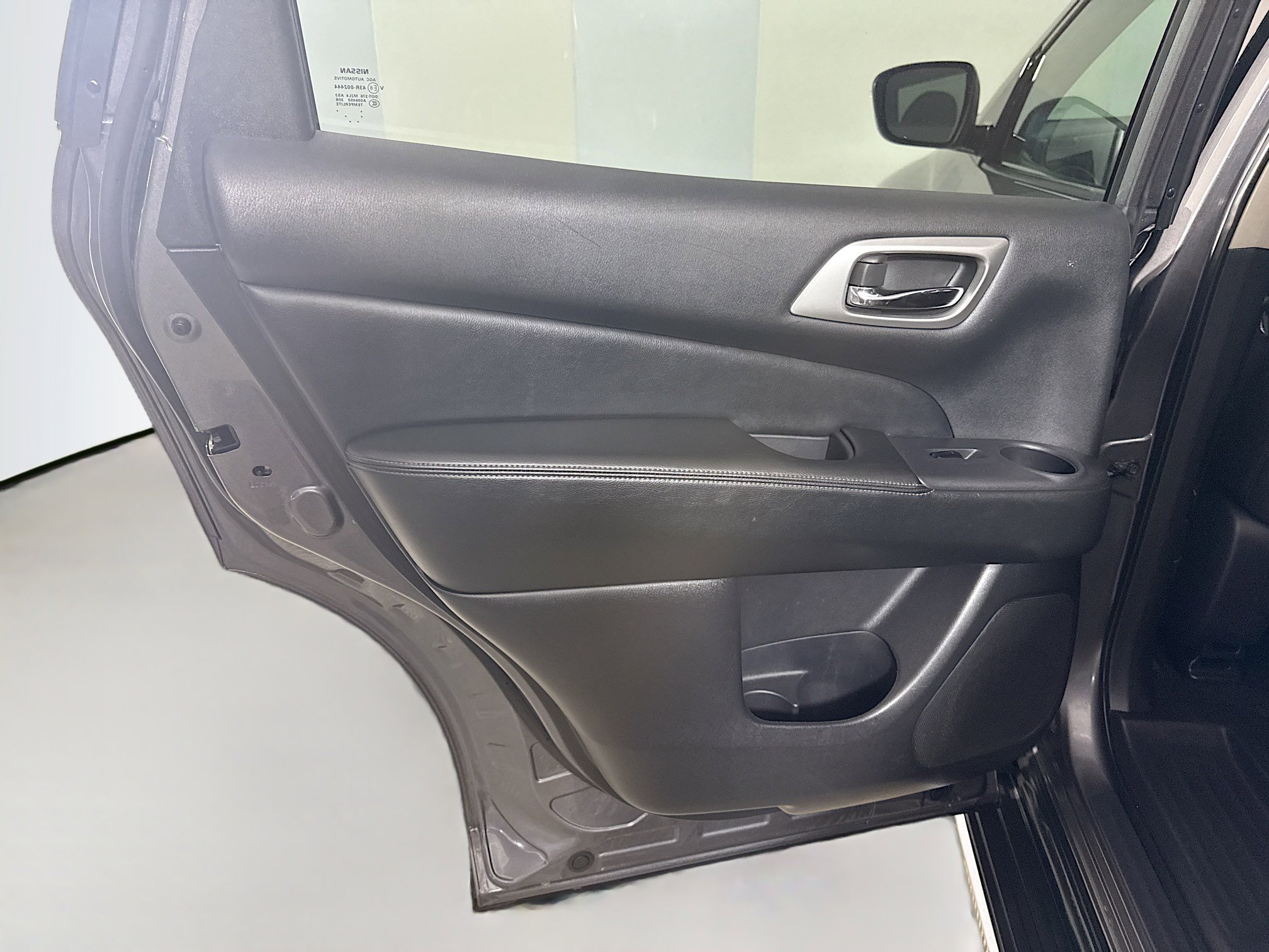 Used 2019 Nissan Pathfinder SV w/ Cargo Package FWD image 26