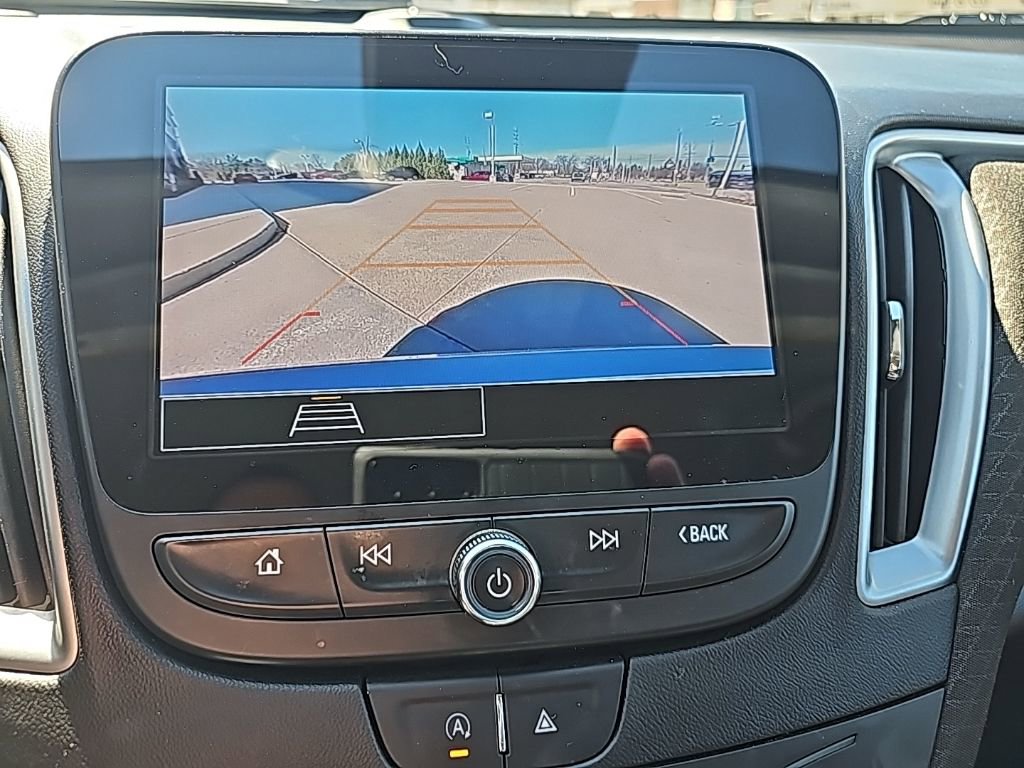 Used 2023 Chevrolet Malibu LS image 27