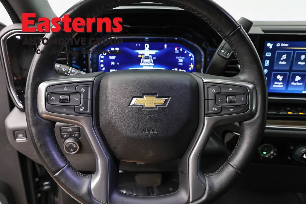 Used 2023 Chevrolet Silverado 1500 LT AWD/4WD image 10
