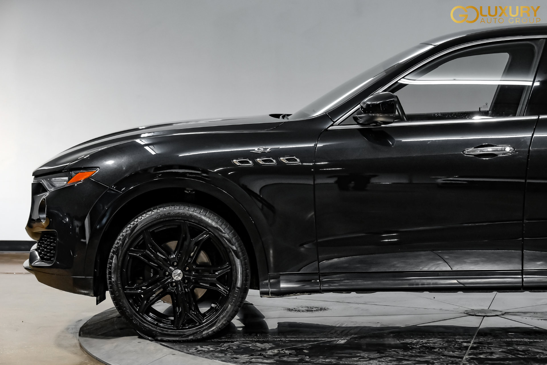 Used 2023 Maserati Levante GT AWD/4WD image 14