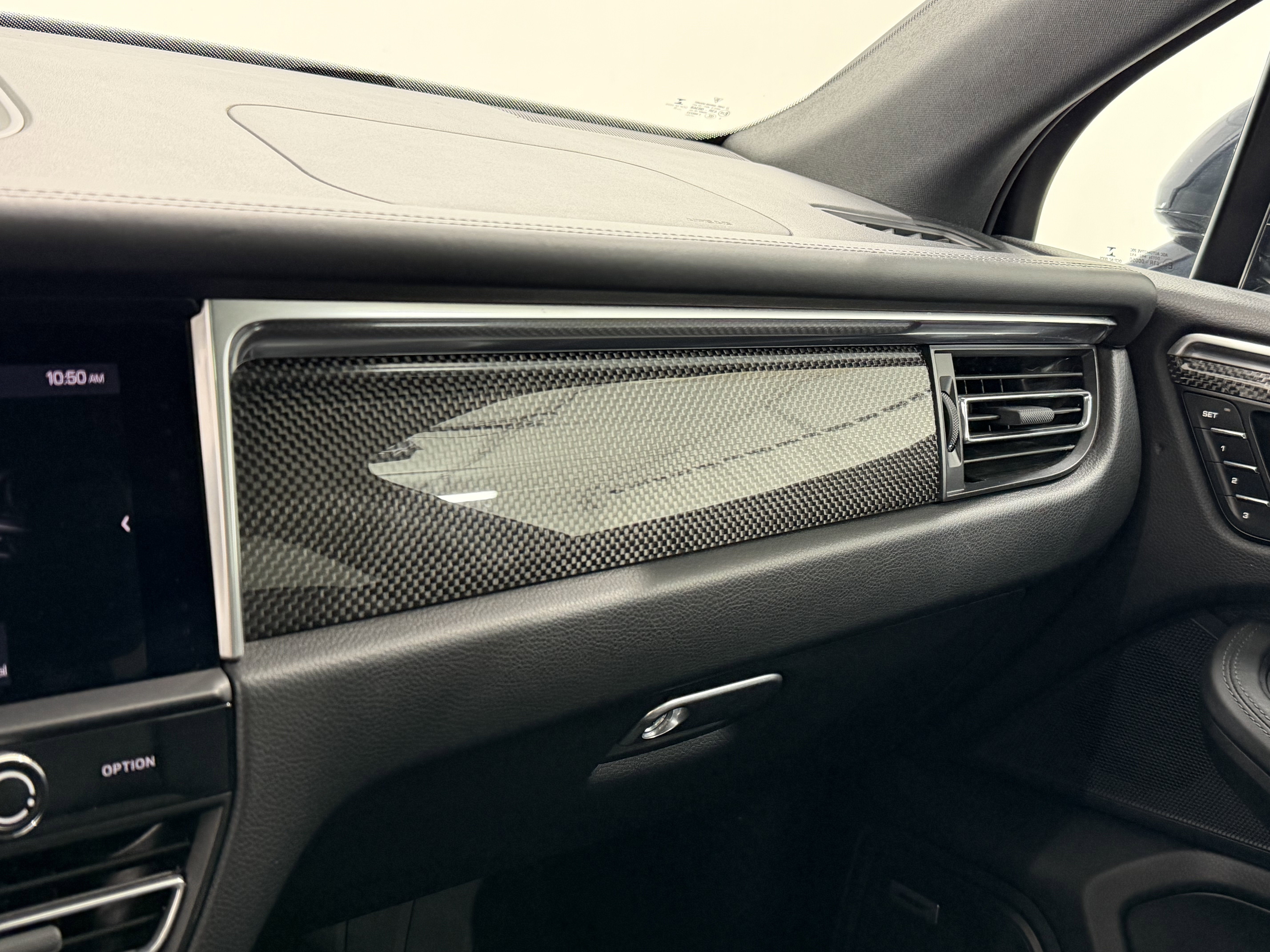 Certified 2022 Porsche Macan image 54