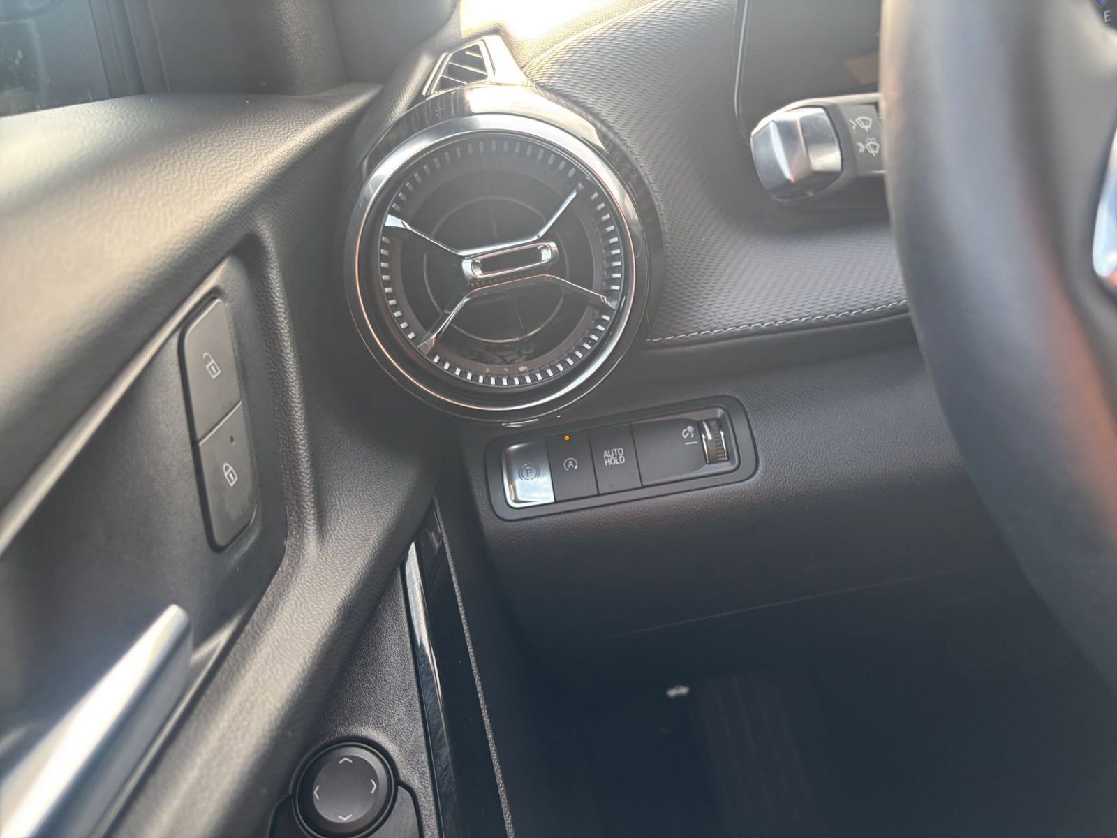 Used 2025 Chevrolet Equinox LT FWD image 35