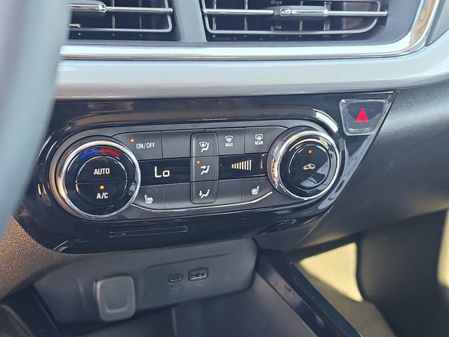 Used 2025 Chevrolet Trax LT w/ Driver Confidence Package FWD image 25
