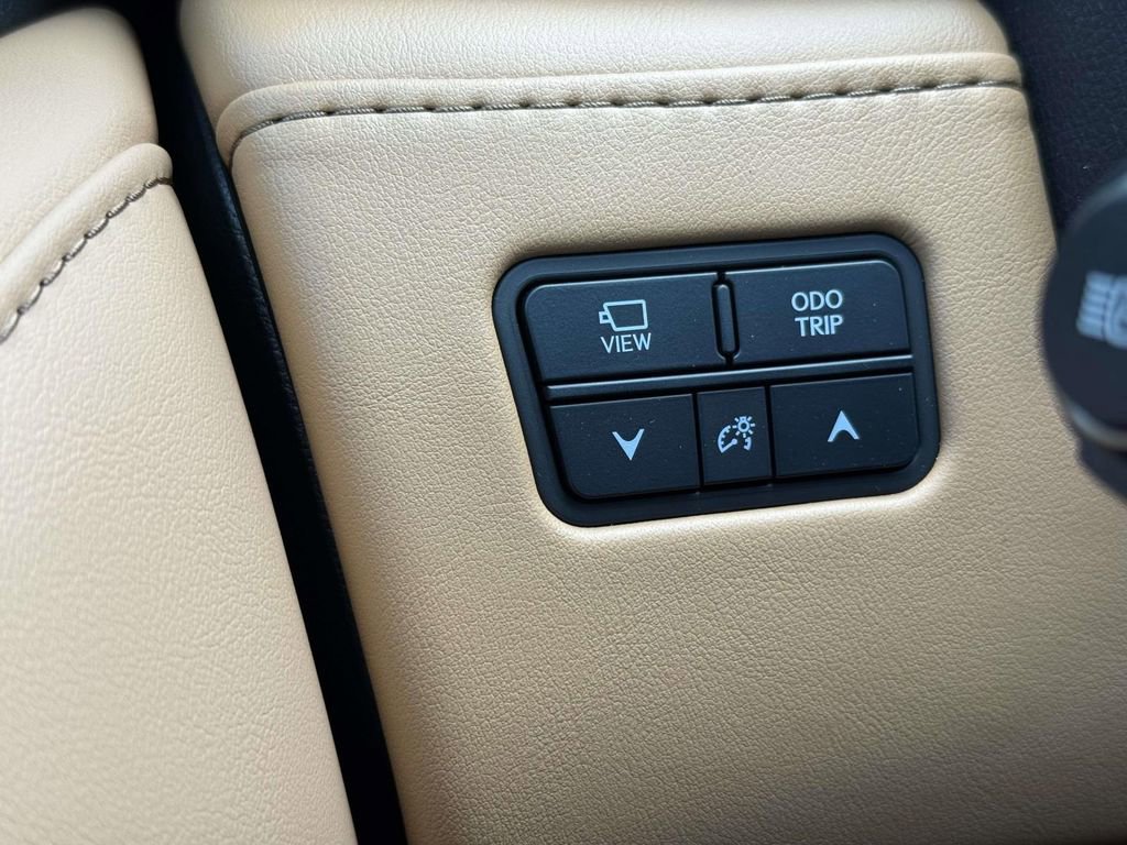 Used 2024 Lexus LX 600 4WD w/ Interior Upgrade Package image 24