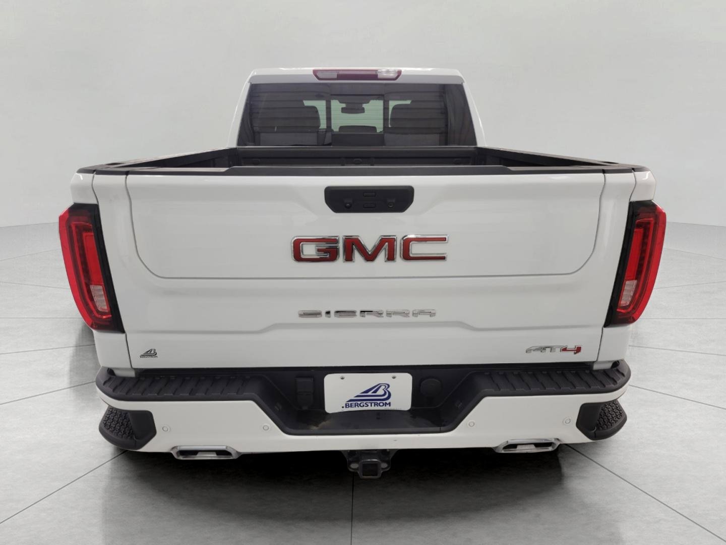 Used 2025 GMC Sierra 1500 AT4 w/ AT4 Premium Package AWD/4WD image 25