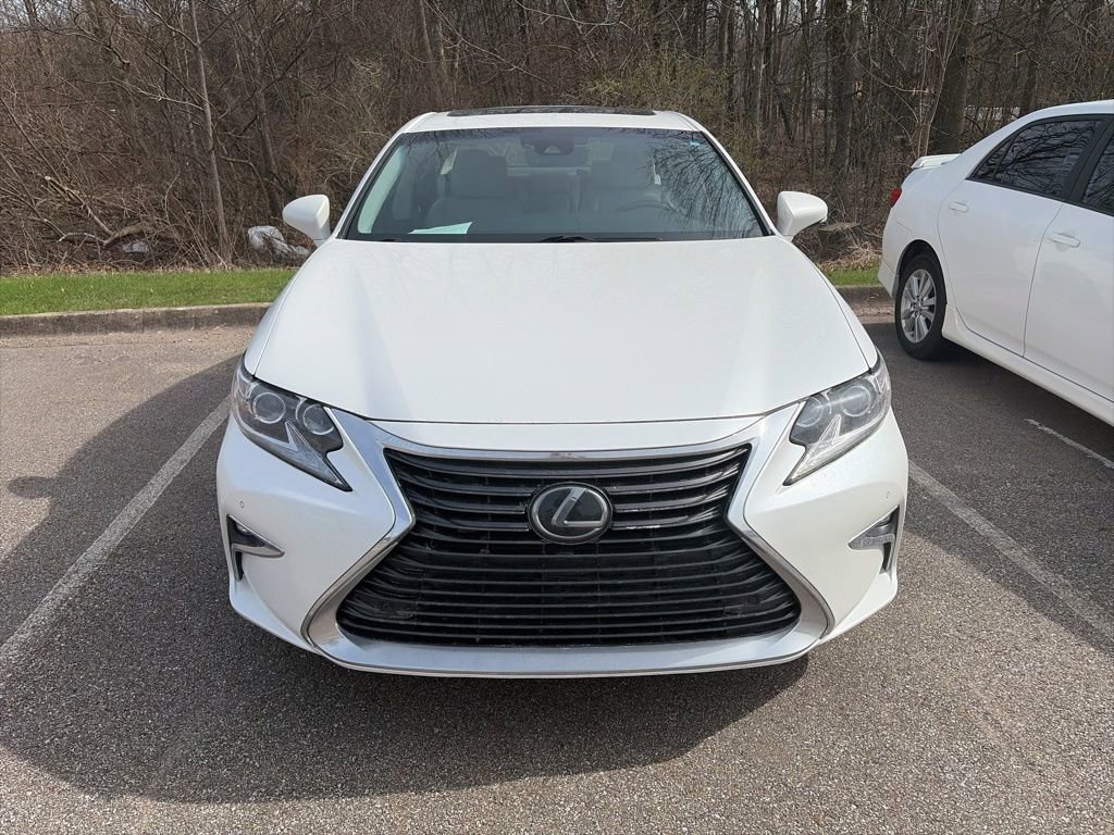 Used 2017 Lexus ES 350 image 2