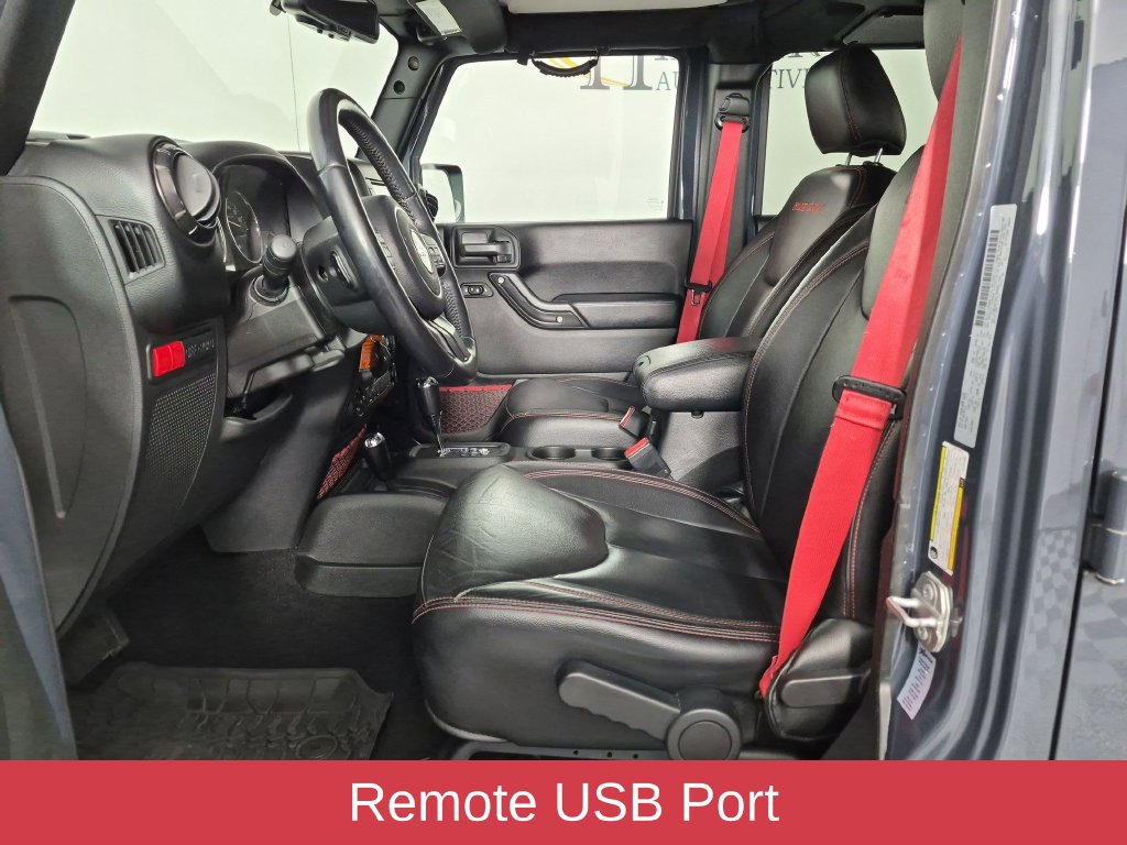 Used 2017 Jeep Wrangler Unlimited Rubicon AWD/4WD image 14