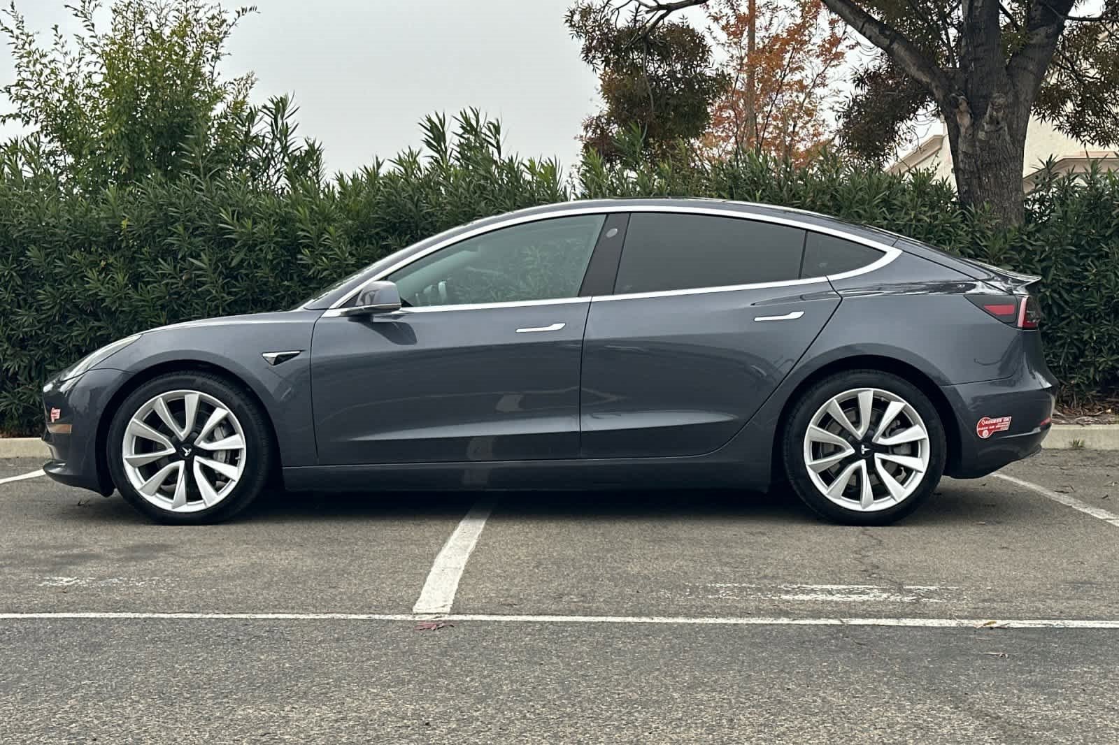 Used 2018 Tesla Model 3 image 5