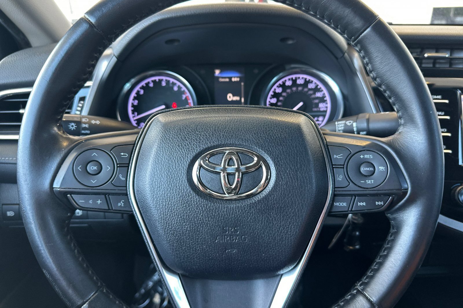 Used 2018 Toyota Camry SE FWD image 24