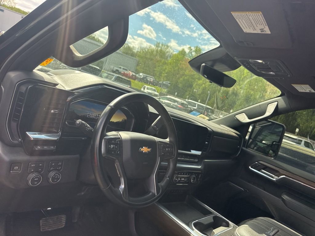 Used 2024 Chevrolet Silverado 2500 High Country w/ High Country Premium Package image 20