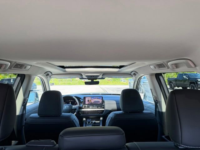 New 2026 Nissan Pathfinder SL AWD/4WD image 13