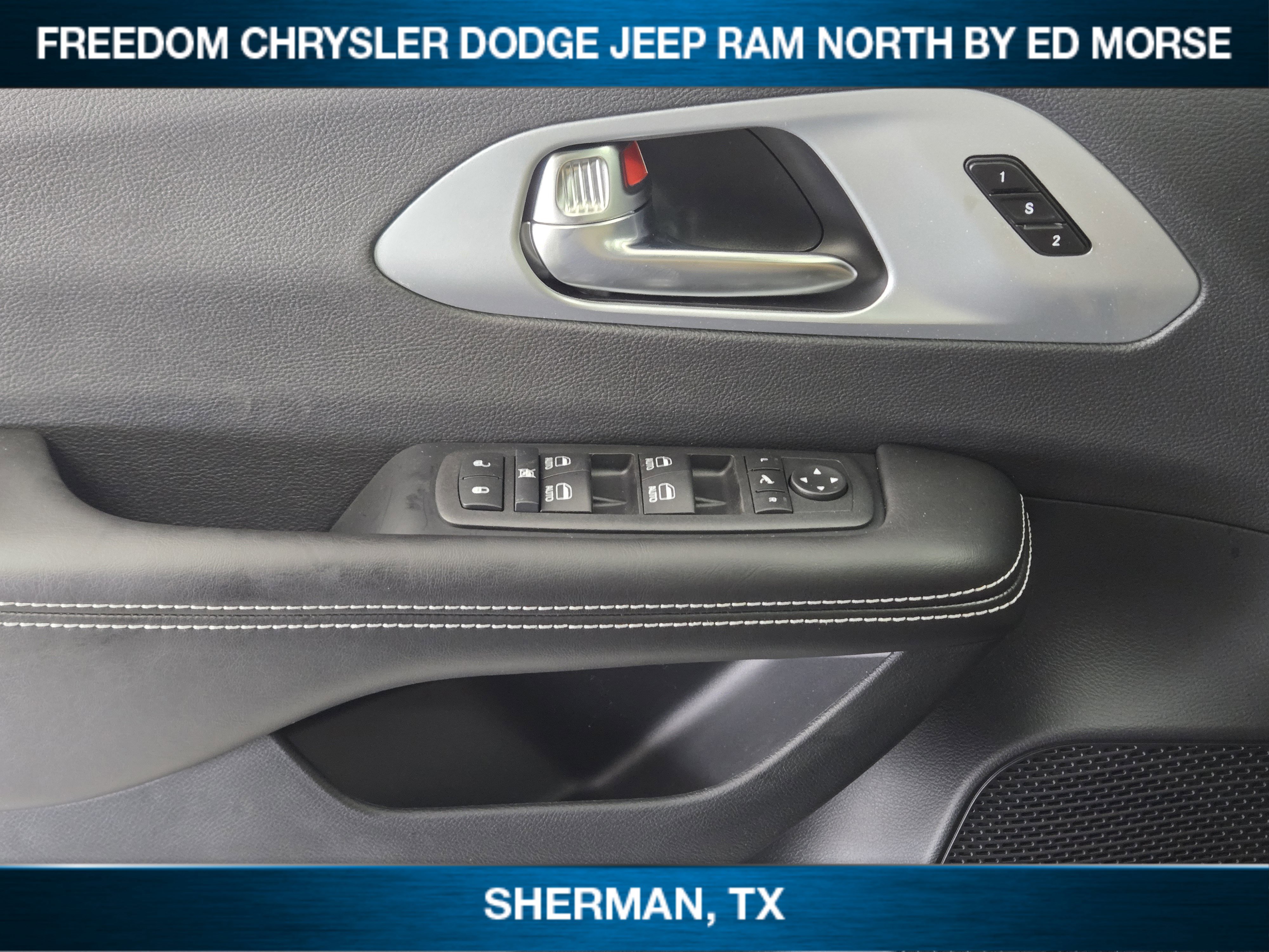 New 2026 Chrysler Pacifica Limited image 17