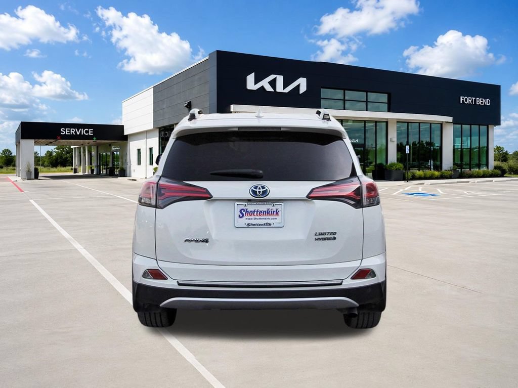 Used 2018 Toyota RAV4 Limited AWD/4WD image 6