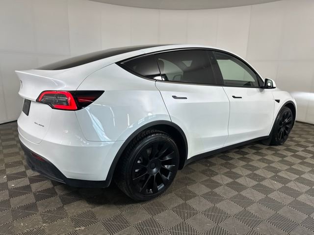 Used 2023 Tesla Model Y Long Range image 3