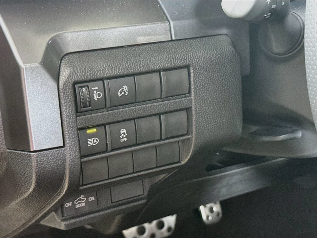Used 2025 Toyota Tacoma TRD Sport AWD/4WD image 10