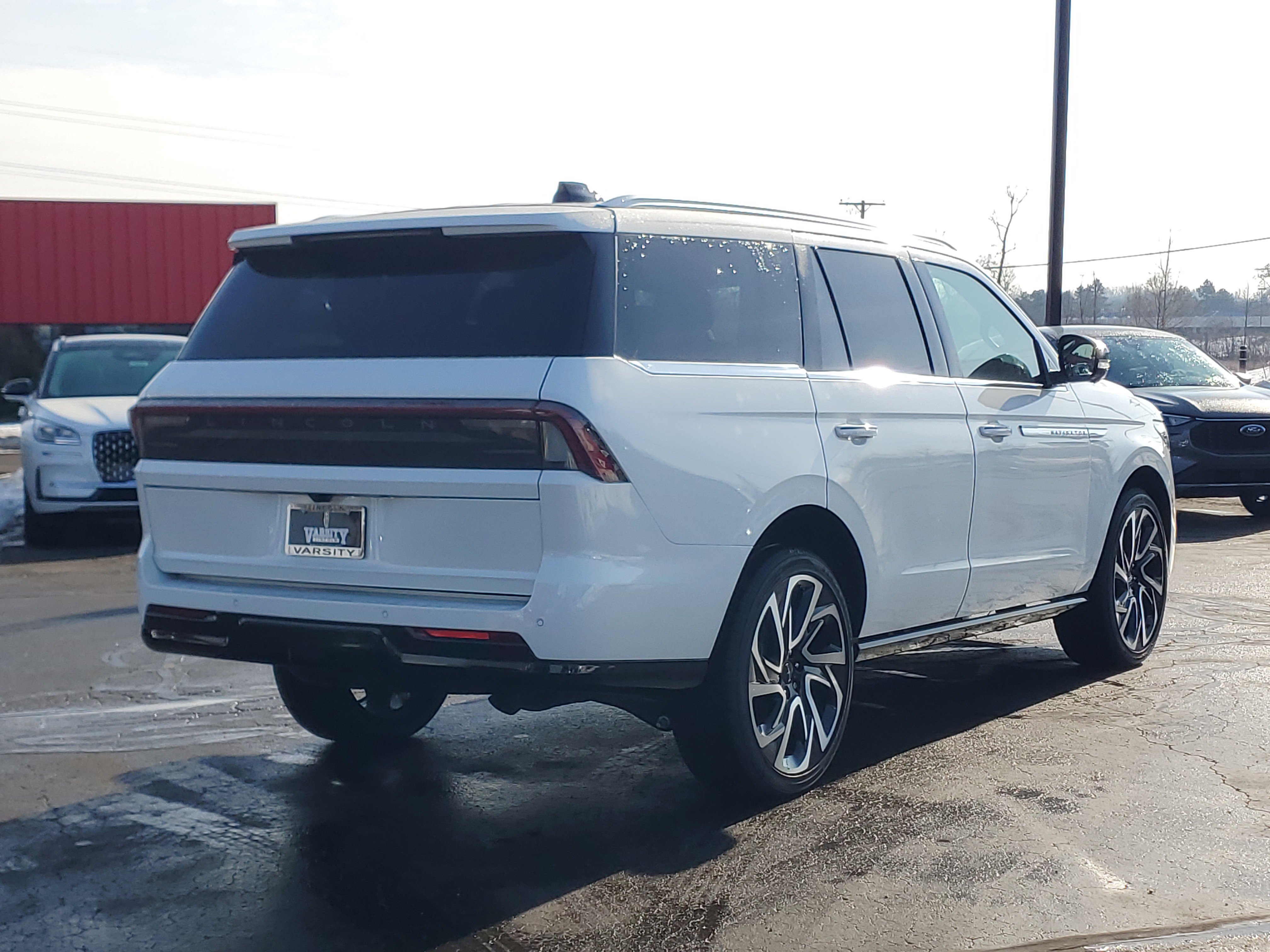 New 2026 Lincoln Navigator Reserve image 4