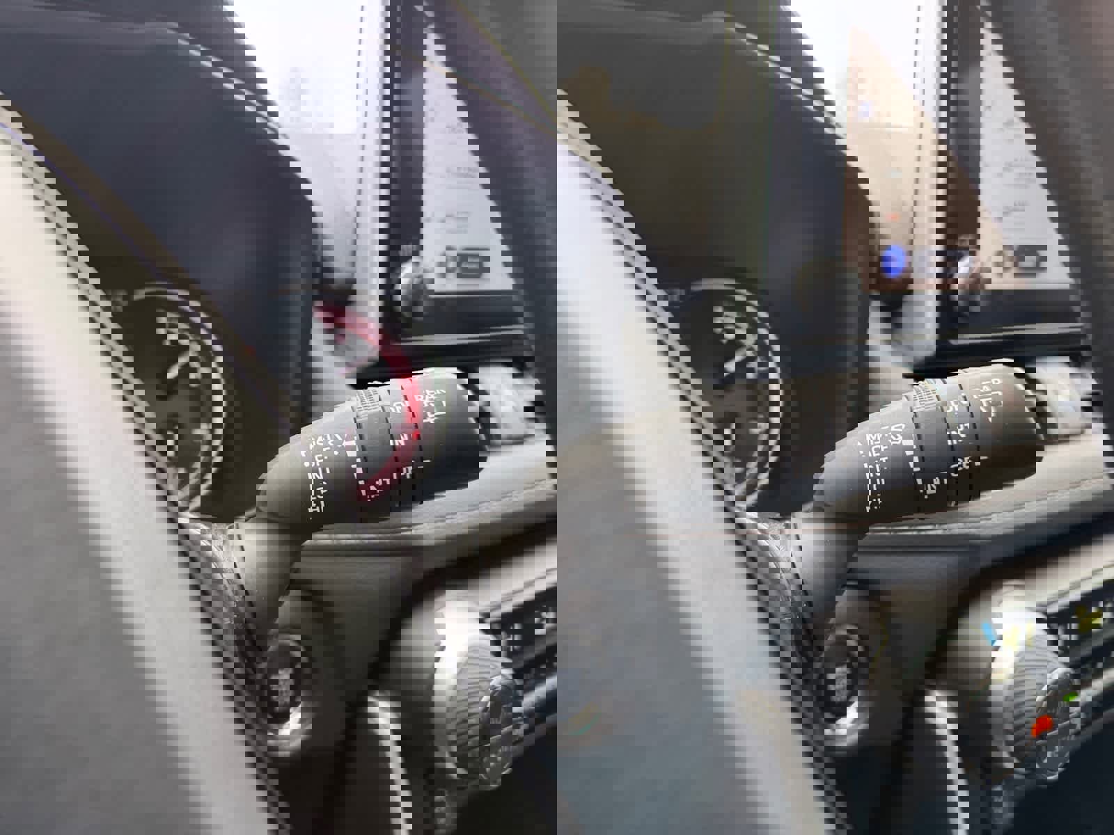 Used 2023 Toyota RAV4 XLE w/ Convenience Package image 19