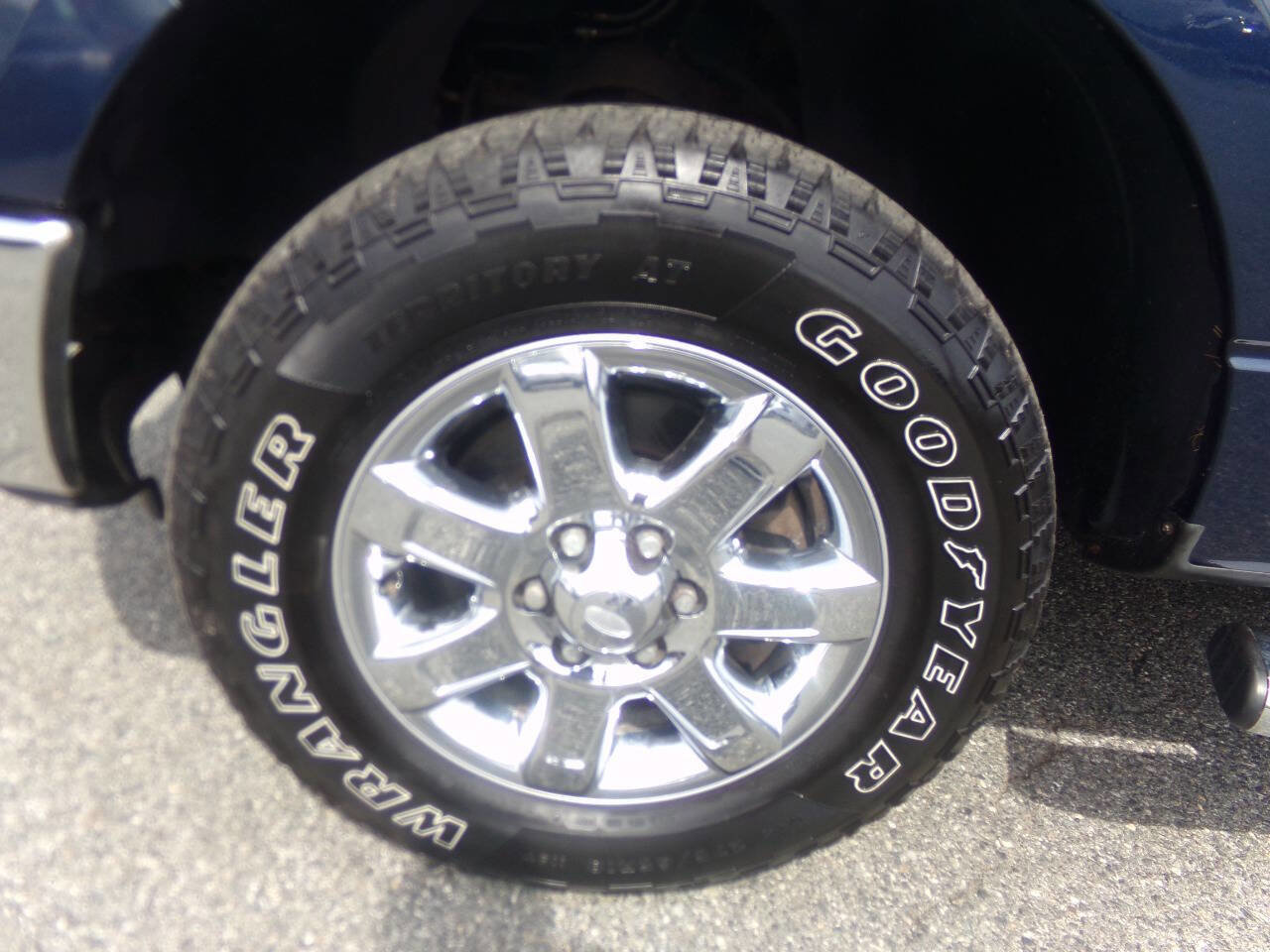 Used 2013 Ford F150 XLT w/ Luxury Equipment Group AWD/4WD image 16