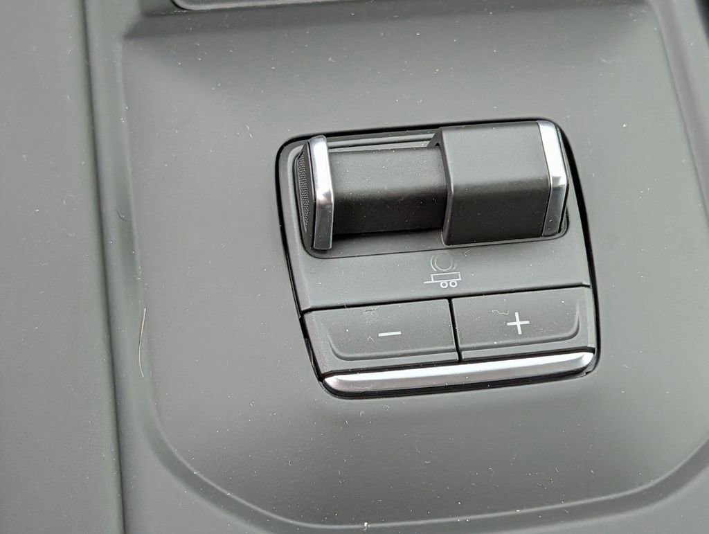 New 2026 GMC Sierra 2500 Denali Ultimate image 13