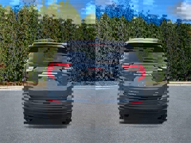 Used 2024 GMC Terrain SLE image 5