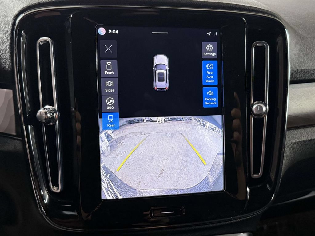 Used 2023 Volvo XC40 Recharge Ultimate w/ Protection Package Premier AWD/4WD image 7