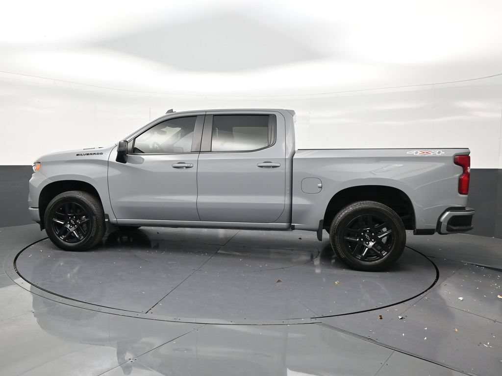 Used 2024 Chevrolet Silverado 1500 RST w/ Protection Package AWD/4WD image 2