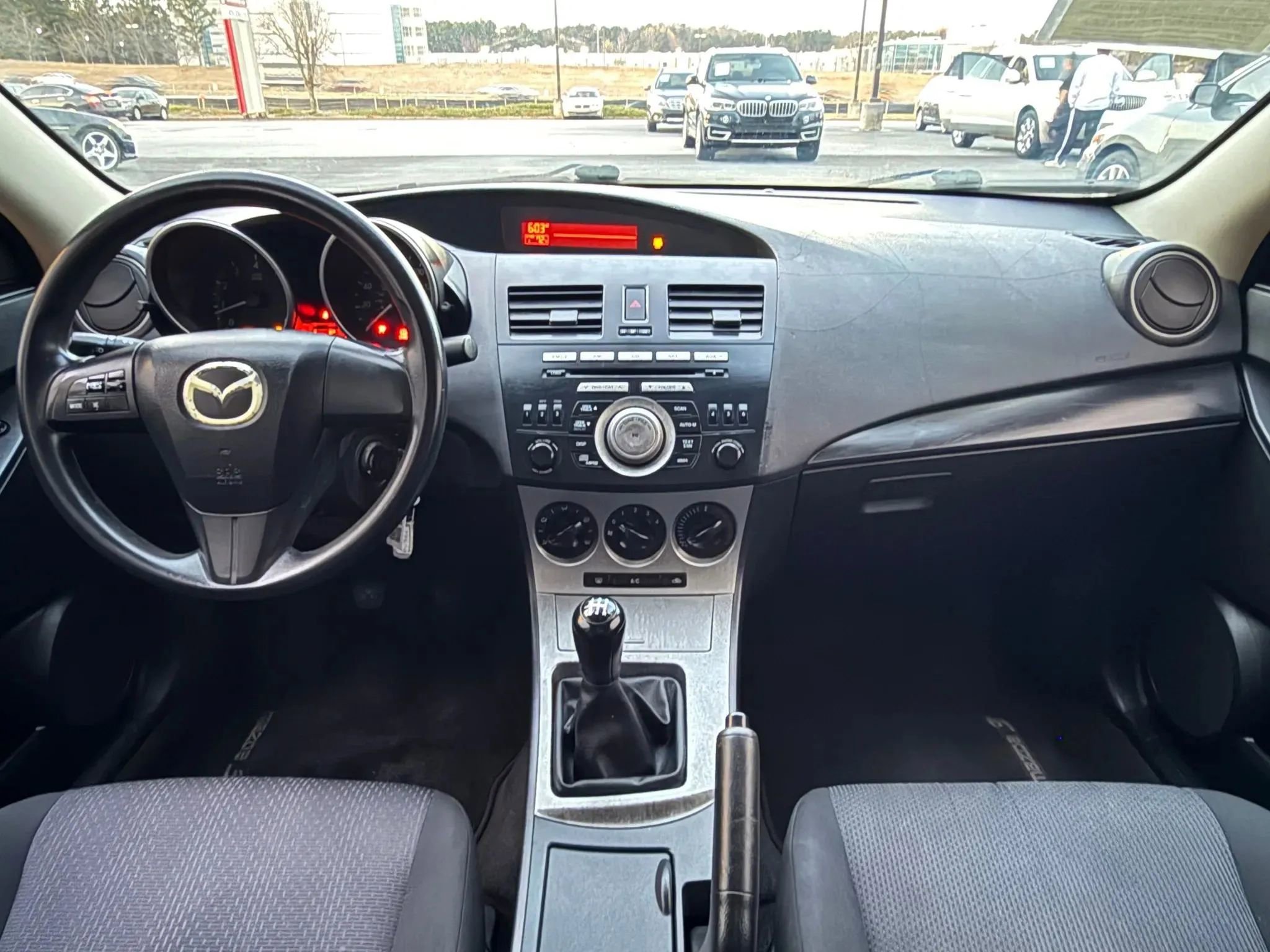 Used 2010 MAZDA MAZDA3 i Sport image 3