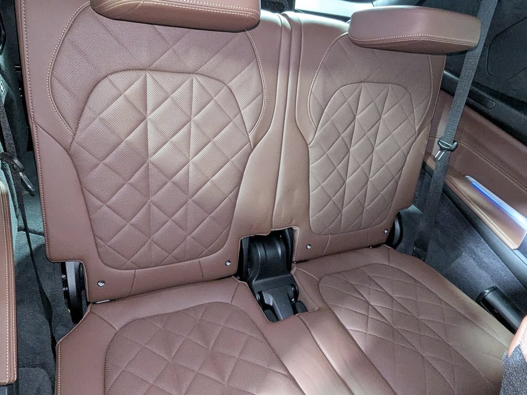 Certified 2023 BMW X7 xDrive40i w/ Premium Package AWD/4WD image 44