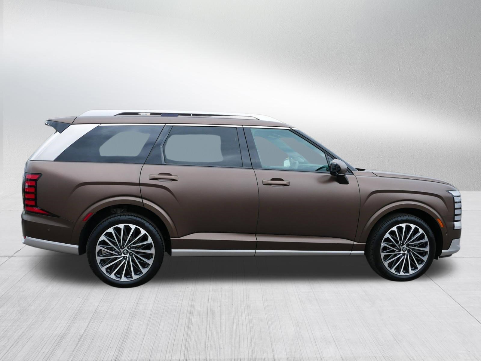 Certified 2026 Hyundai Palisade Calligraphy AWD/4WD image 8