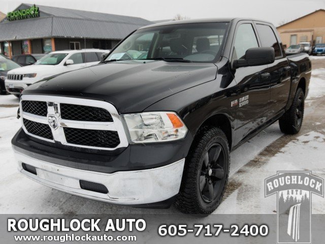 Used 2017 RAM 1500 Classic SLT image 1