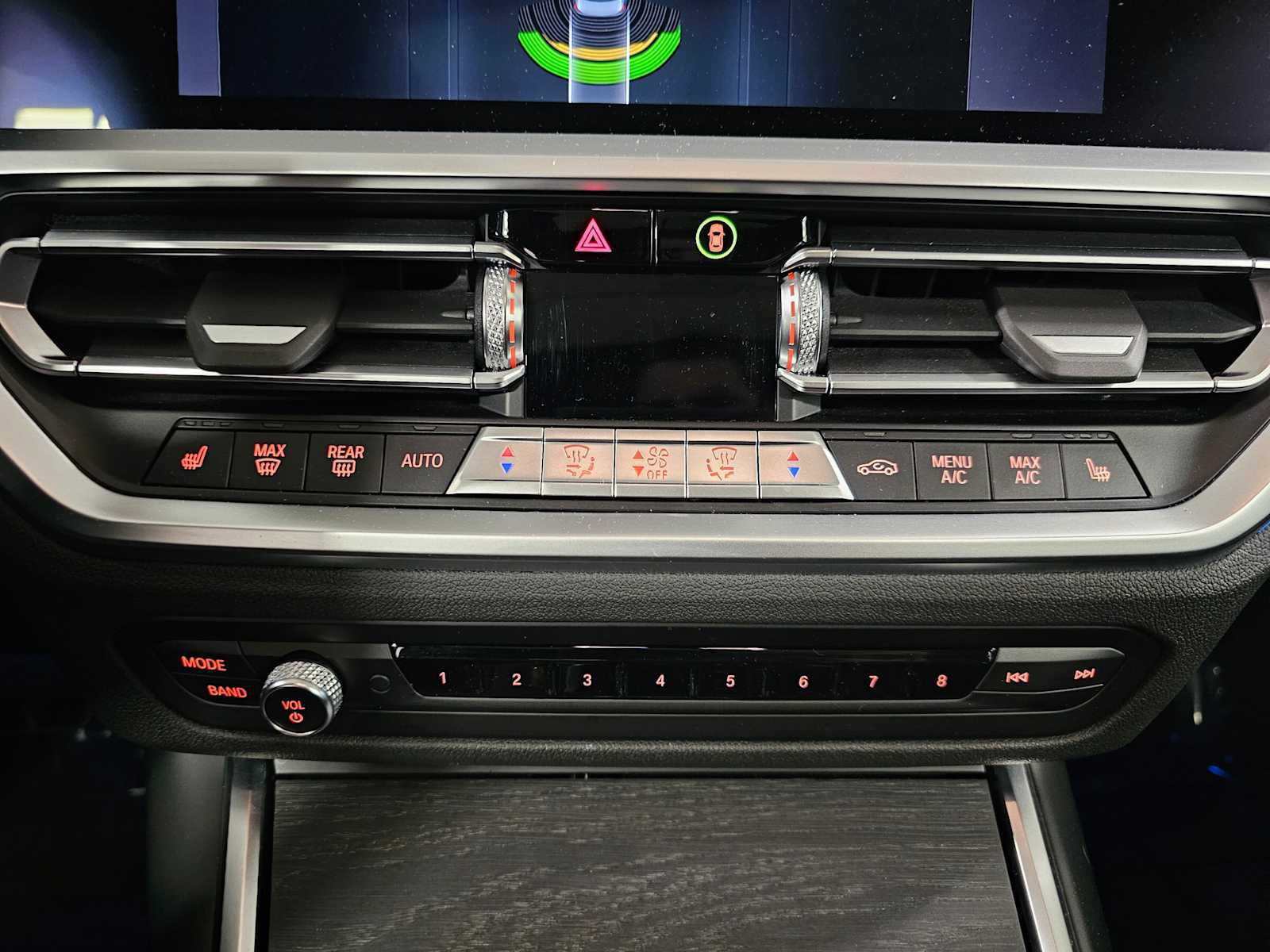 Used 2022 BMW 330e xDrive w/ M Sport Package AWD/4WD image 17