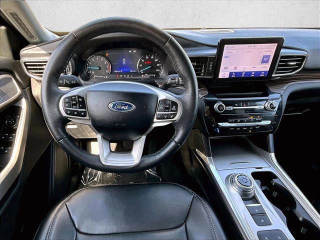 Used 2024 Ford Explorer Limited image 7