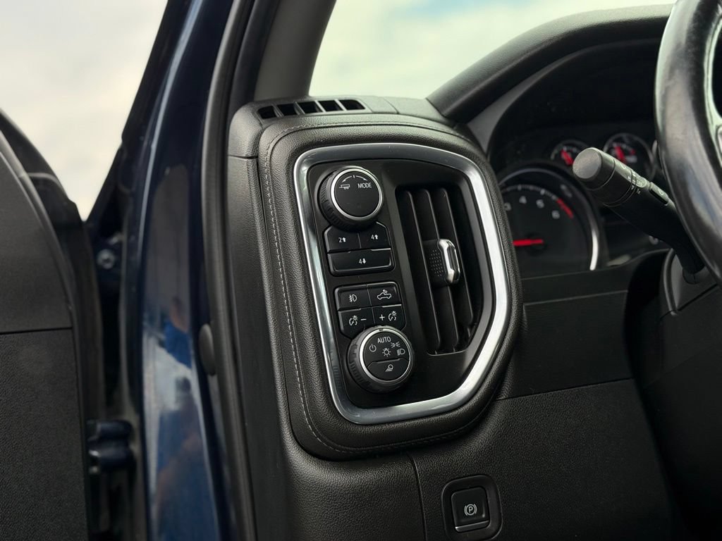 Used 2022 Chevrolet Silverado 2500 LT w/ All Star Edition AWD/4WD image 12