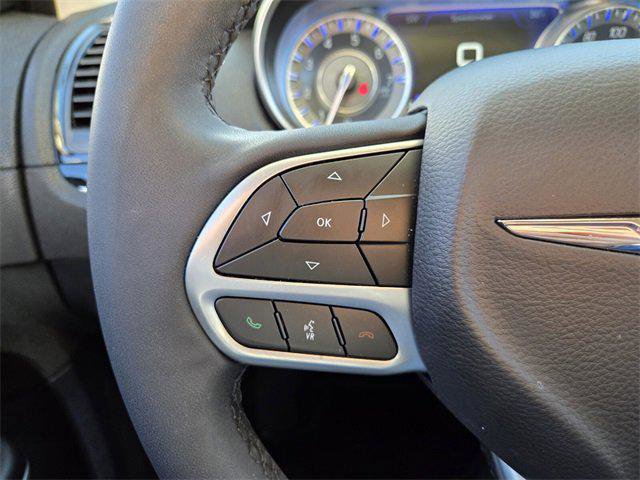 Certified 2023 Chrysler 300 Touring image 31